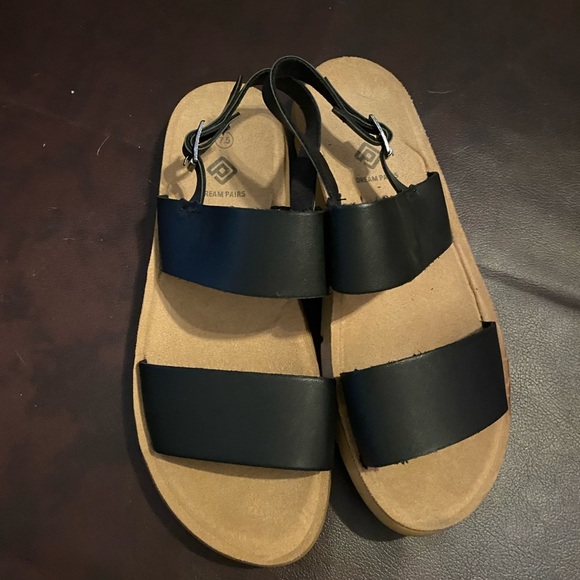 Strappy sandals - Picture 2 of 8